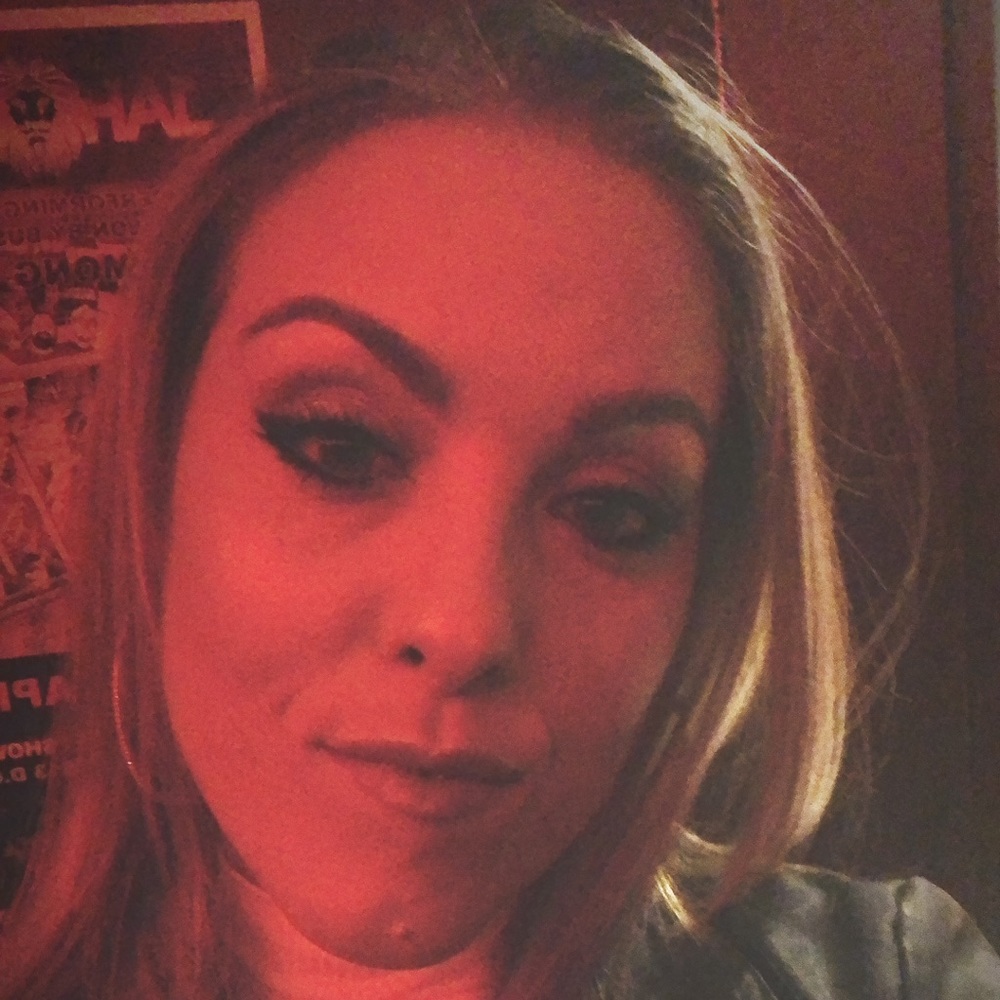 Meet your Posher, Raluca